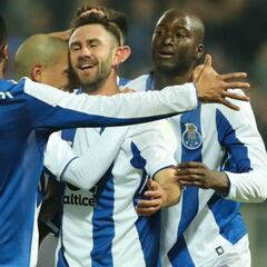 Herrera y Layún le dieron la victoria al Porto en la Copa