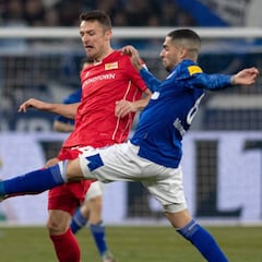 El Schalke caza al líder