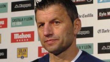 Djukic: "La plantilla será suficiente para lograr la permanencia"