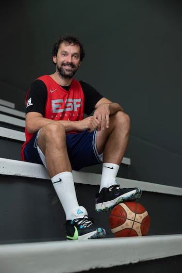Llull: “Tavares debería retirarse en el Madrid cuando él quiera”