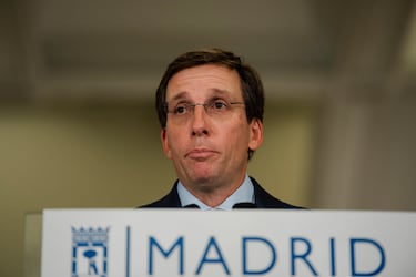 Almeida se rinde a la llegada de Apollo