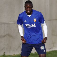 Diakhaby: "Oshimen tiene muchísima velocidad... pero ojo que no solo él es bueno"