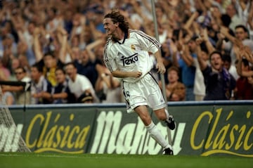 Fichado libre tras terminar su contrato con el Liverpool.
Steve McManaman jugó en el Real Madrid desde 1999 hasta 2003, llevando siempre el dorsal 8. El inglés consiguió 2 ligas y 2 Copas de Europa en sus 5 temporadas como madridista.