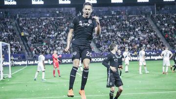 Con todo y Zlatan, el Sporting KC gana al Galaxy a domicilio