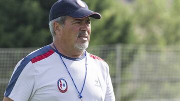 Antonio Iriondo, entrenador del Majadahonda, durante un entrenamiento.