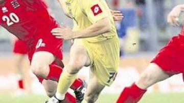 <b>EN FORMA UN MES DESPUÉS DE CAER LESIONADO.</b> Shevchenko reapareció con una presencia física imponente después de un mes de lesión. Los defensas le marcaron muy encima y tuvo problemas en velocidad. Pero demostró que está ágil y con ganas.