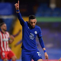 Man United losing patience with Chelsea over Ziyech