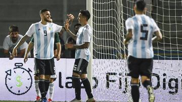 Icardi y otro casi gol con Argentina
