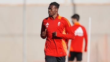 08/12/24 ENTRENAMIENTO GRANADA
OSCAR NAASEI