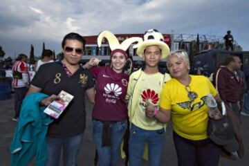 Mira el Color del Clásico Nacional celebrado en el Estadio Azteca en una nueva batalla entre el América y las Chivas.