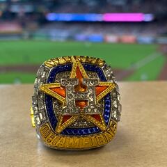 Así luce el anillo de la Serie Mundial qué ganó el venezolano José Altuve con los Astros en MLB