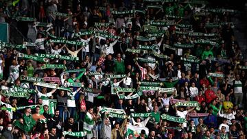 Soccer Football - LaLiga - Elche v Atletico Madrid - Estadio Manuel Martinez Valero, Elche, Spain - May 11, 2022 General view of Elche fans REUTERS/Pablo Morano