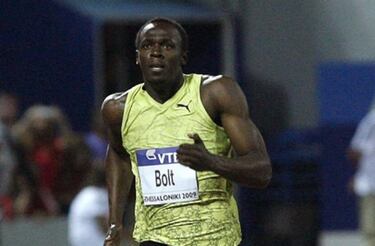 Bolt sigue afrontando los 400 con mucha calma