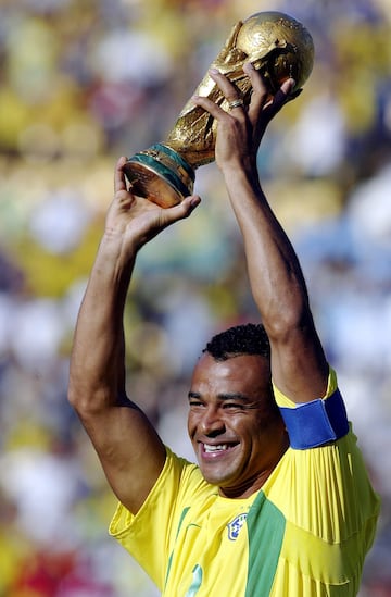 A force of nature from the right back position, Cafu is the most-capped player in Brazil's history and won the 1994 and 2002 World Cups. He was also named in the World Soccer greatest XI of all time in 2013.