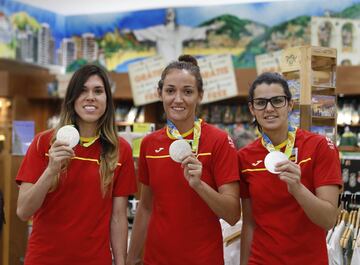 Ha estado en cuatro Juegos Olímpicos y en Río 2016 se colgó la medalla de plata, la única que ha conseguido la Selección femenina.