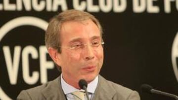 El Valencia CF ha hecho oficial la convocatoria de una junta general extraordinaria de accionistas en la que propondrá la ampliación del capital social de la entidad en 92,5 millones de euros, con la emisión de más de 1.900.000 acciones nominativas de 48,08 euros cada una.