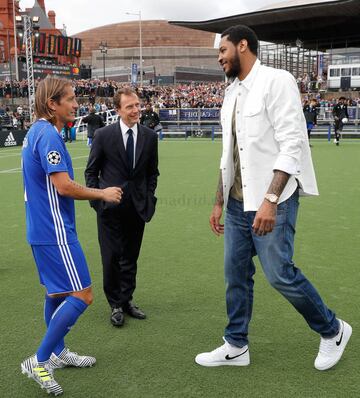 Michel Salgado y Emilio Butrague?o.