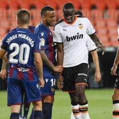 1x1 del Valencia: Diakhaby volvió a hacerse el 'harakiri'