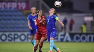 Michelle Hendriks y Aitana Bonmati.