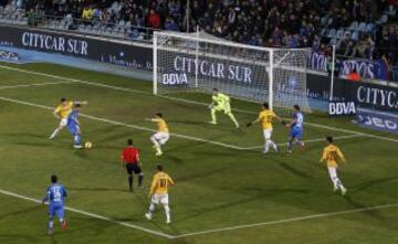 2-0. Álvaro Vázquez marcó el segundo gol.