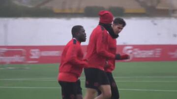 Imposible que no llame la atención: el físico de Drenthe en su primer entrenamiento