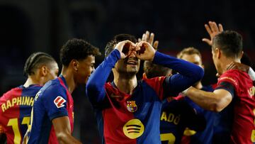 Soccer Football - LaLiga - FC Barcelona v Sevilla - Estadi Olimpic Lluis Companys, Barcelona, Spain - October 20, 2024 FC Barcelona's Pedri celebrates scoring their second goal REUTERS/Albert Gea