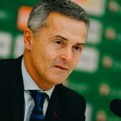 Escribá: "No podía decirle que no al Elche por el cariño que le tengo"