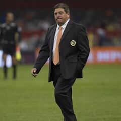 Miguel Herrera sigue a la espera de refuerzos para el América