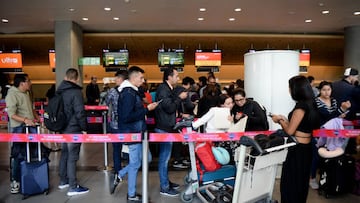 ââââââââââââââââââââââââââââBOGOTA, COLOMBIA - FEBRUARY 28: Hundreds of people were trapped at El Dorado International Airport, after the low-cost airline, Viva Air, closed its operations indefinitely, in Bogota, Colombia, on February 28, 2023. On the night of February 27, the airline announced the decision to suspend operations without prior notice to passengers. Thousands of people in different cities in Colombia and the world were trapped without being able to reach their destinations, even after the same airline received their luggage to put it on the planes. (Photo by Vannessa Jimenez/Anadolu Agency via Getty Images)