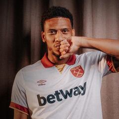 Oficial: el Barça recibe ocho millones más por Todibo