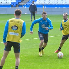 Lucas Pérez ya es uno más a las órdenes de Óscar Cano