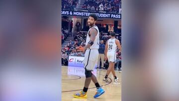 Irving explota en pleno partido tras el vacile de un aficionado a pie de pista