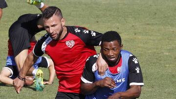 Lass, junto a Rat, en el entrenamiento.