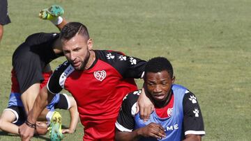 Lass, junto a Rat, en el entrenamiento.