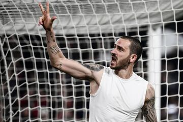 El italiano fue fichado en 2017 por Milan procedente del Juventus, cost¨® 42 MDE.