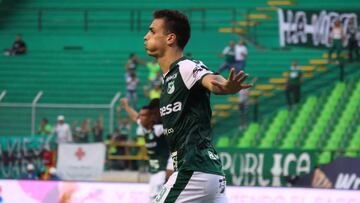 Juan Ignacio Dinenno celebrando un gol con el Deportivo Cali.