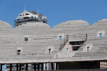 Así se encuentra el que será el nuevo estadio del Valencia Club de Fútbol. Las obras llevan trece años paradas.