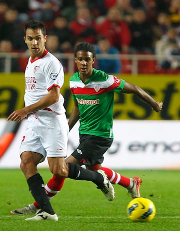 Jonás Ramalho, en su debut en un partido oficial con el Athletic Club en un encuentro de Liga en noviembre de 2011 en el campo del Sevilla.