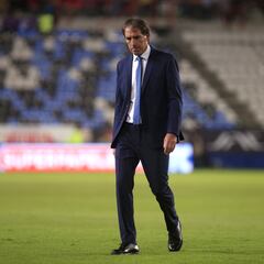 Sanción a Guillermo Almada y Erik Sánchez por criticar al arbitraje