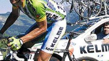 <b>HEROICO.</B> Vicente Belda alentó a Jesús Manzano hacia la victoria.