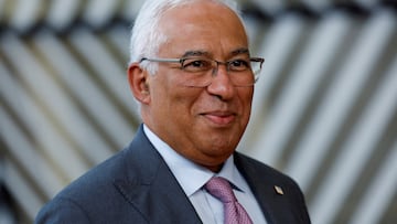 FILE PHOTO: Portugal's Prime Minister Antonio Costa speaks as he attends the European Union leaders' summit in Brussels, Belgium October 20, 2022. REUTERS/Piroschka van de Wouw/File Photo