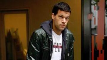 <b>FUERA. </b>Ballack, ayer tras confirmarse su lesión de ligamentos.