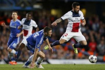 Gary Cahill y Ezequiel Lavezzi.