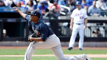 Julio Teher&aacute;n, pitcher colombiano de los Bravos de Atlanta.