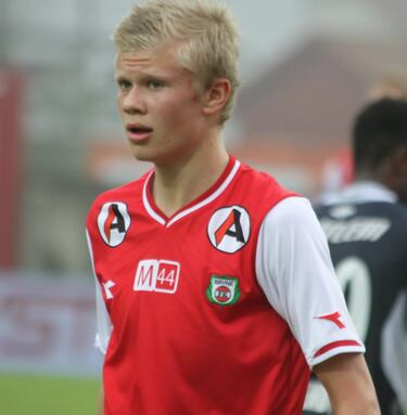 El noruego estaba jugando para el Bryne FK, un equipo de fútbol de Bryne, Noruega. Durante las temporadas 2015 y 2016, jugaba para el equipo reserva, el Bryne 2, donde ya mostraba un instinto goleador impresionante, anotando 18 goles en 14 partidos.