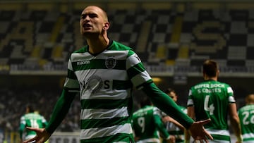 Bas Dost y su 1,96 de estatura supondrán una prueba de nivel para el Atlético del Cholo.