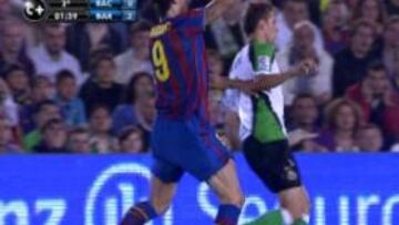 Ibrahimovic se torció un tobillo y no acabó el partido