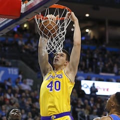 Los Lakers no quieren fracasar: Hart, Zubac y Wagner, en venta