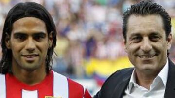 Falcao, junto a Caminero y Futre.
