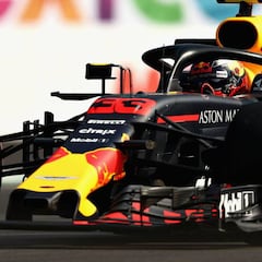 Sainz, 3º detrás de los Red Bull